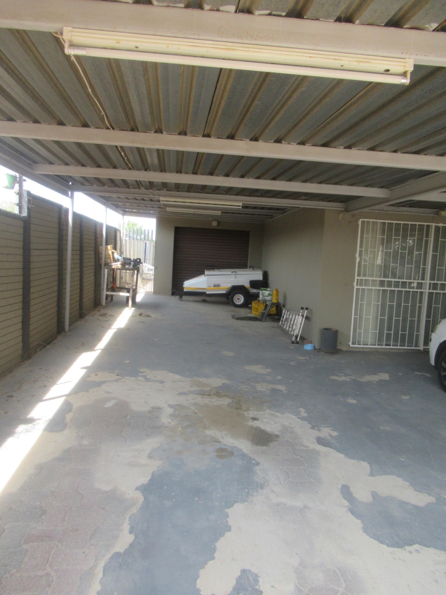 3 Bedroom Property for Sale in Flamingo Park Free State